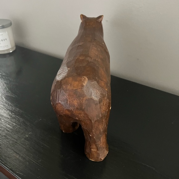 Brown smooth, distressed wood hand carved grizzly bear home decor rare item - Picture 7 of 10